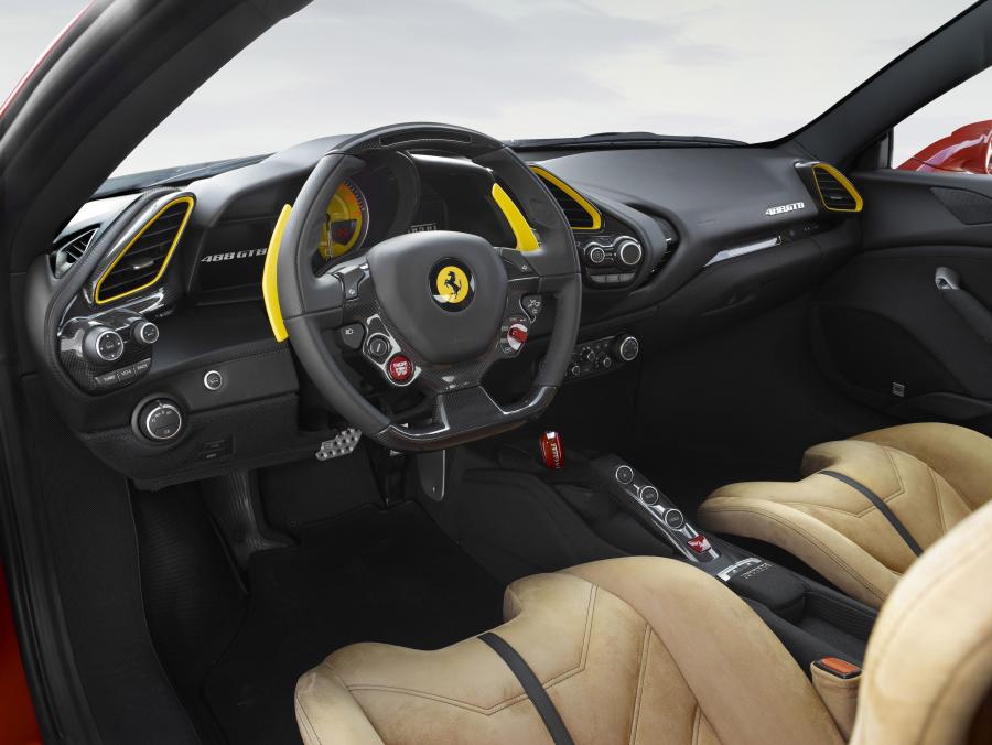 Интерьер Ferrari 488 GTB The Schumacher 2017 года  (фото 2 из 3)